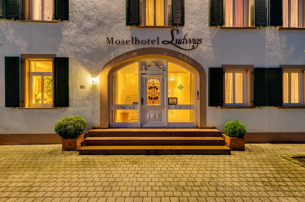 Moselhotel Ludwigs Köwerich エクステリア 写真