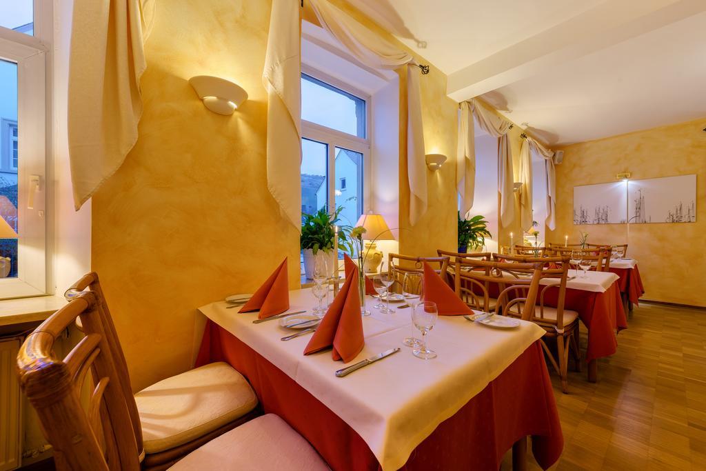 Moselhotel Ludwigs Köwerich エクステリア 写真