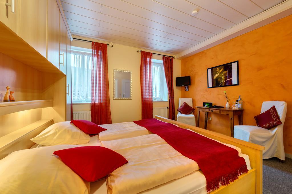 Moselhotel Ludwigs Köwerich 部屋 写真